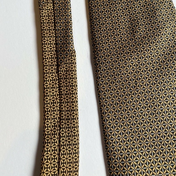 Nautica Men Tie Gold/Purple 100% Silk Made In Mexico - Picture 11 of 12